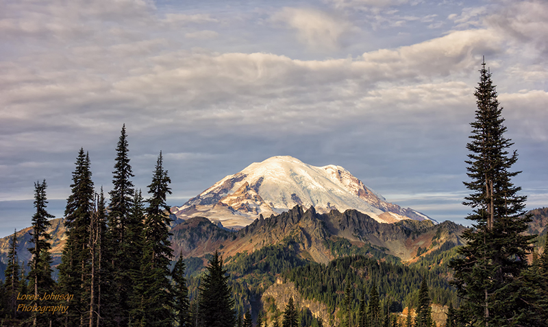 Early morning view of Mount Rainier, Washington.